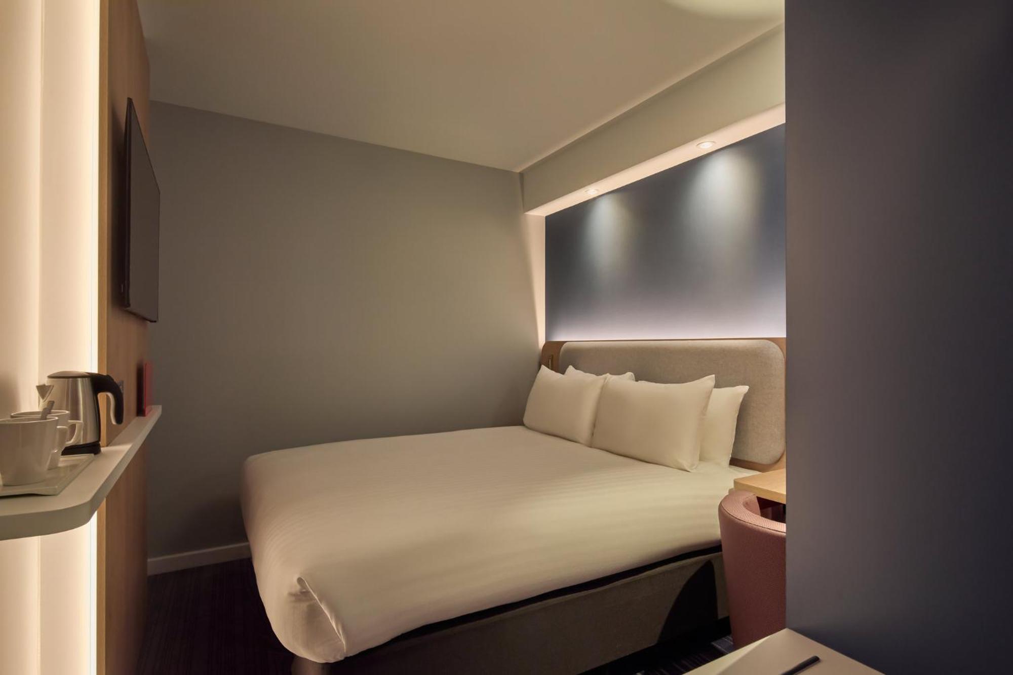 Standard Double Room Windowless Hot,1694530323:JPEG